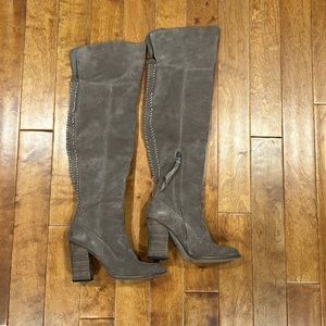 Dolce Vita Cliff-Taupe Suede size 9